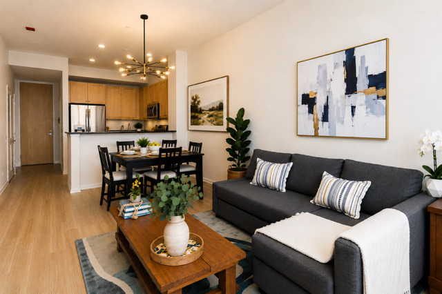 500 W SUPERIOR Street 604