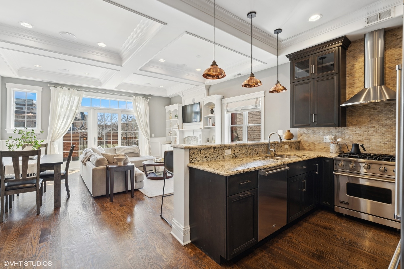 1022 W Diversey Parkway 3