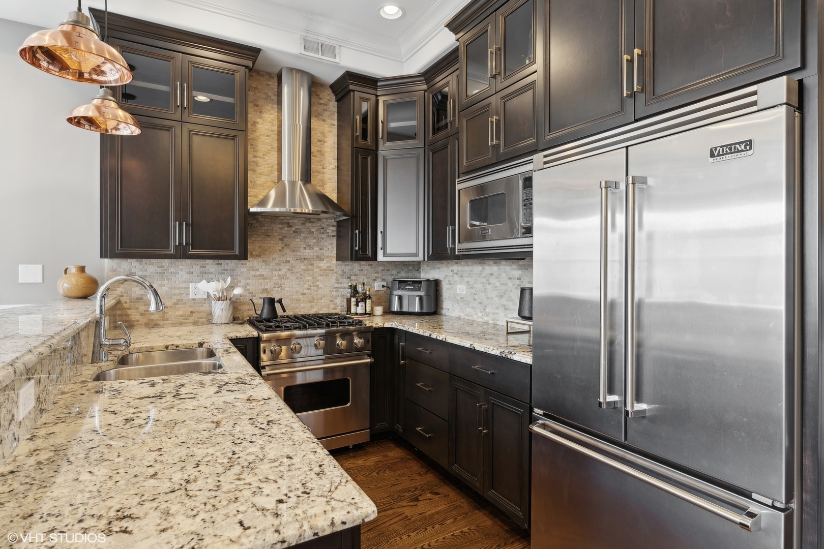 1022 W Diversey Parkway 3