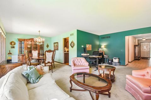 Tiny photo for 79 Castle Rock Lane, Bloomingdale, IL 60108 (MLS # 12699532)