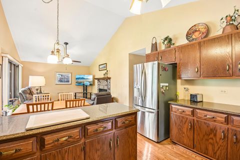 Tiny photo for 79 Castle Rock Lane, Bloomingdale, IL 60108 (MLS # 12699532)