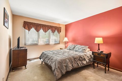 Tiny photo for 79 Castle Rock Lane, Bloomingdale, IL 60108 (MLS # 12699532)