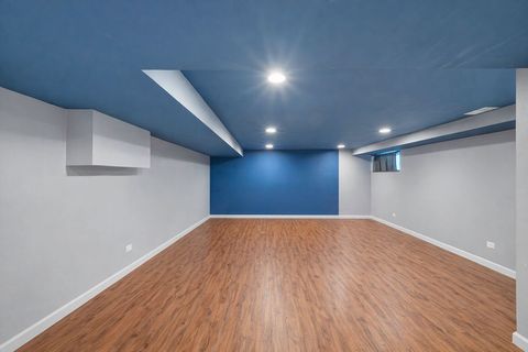 Tiny photo for 9829 S 51st Avenue, Oak Lawn, IL 60453 (MLS # 12606185)