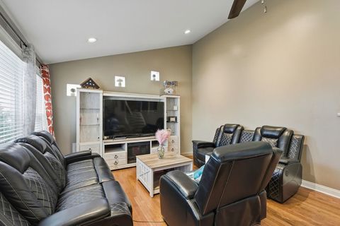 Tiny photo for 9829 S 51st Avenue, Oak Lawn, IL 60453 (MLS # 12606185)