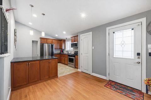 Tiny photo for 9829 S 51st Avenue, Oak Lawn, IL 60453 (MLS # 12606185)