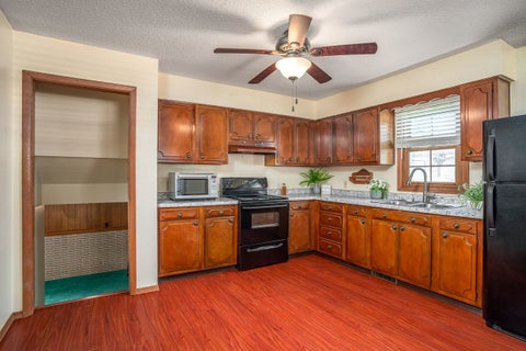 Tiny photo for 2233 Jebens Avenue, Davenport, IA 52804 (MLS # 12699975)