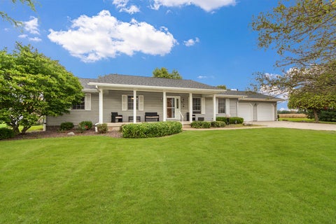 Photo of 618 Cynthia Street, Minonk, IL 61760 (MLS # 12769340)