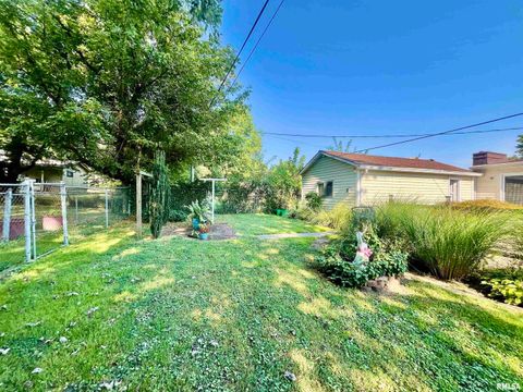 Tiny photo for 508 HILLCREST Street, Metropolis, IL 62960 (MLS # EB459326)