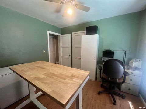 Tiny photo for 508 HILLCREST Street, Metropolis, IL 62960 (MLS # EB459326)