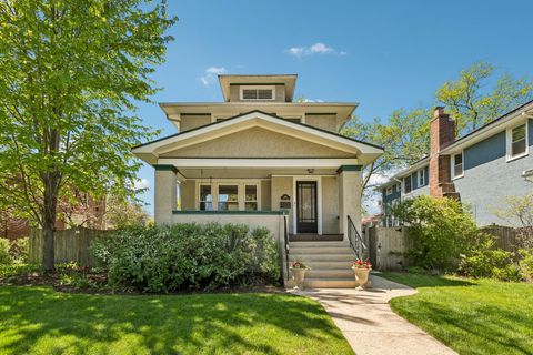 Photo of 909 Linden Avenue, Oak Park, IL 60302 (MLS # 12619873)