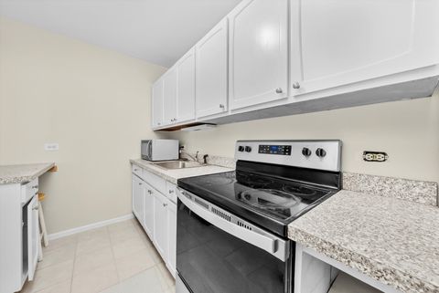 Tiny photo for 777 N Michigan Avenue #2202, Chicago, IL 60611 (MLS # 12519521)