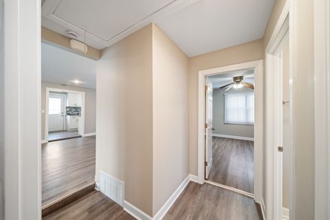 Tiny photo for 7949 Newland Avenue, Burbank, IL 60459 (MLS # 12520970)