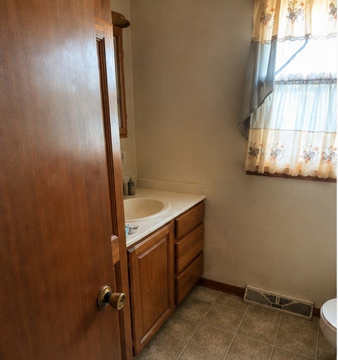 Tiny photo for 825 Locust Street, Carthage, IL 62321 (MLS # 12730561)