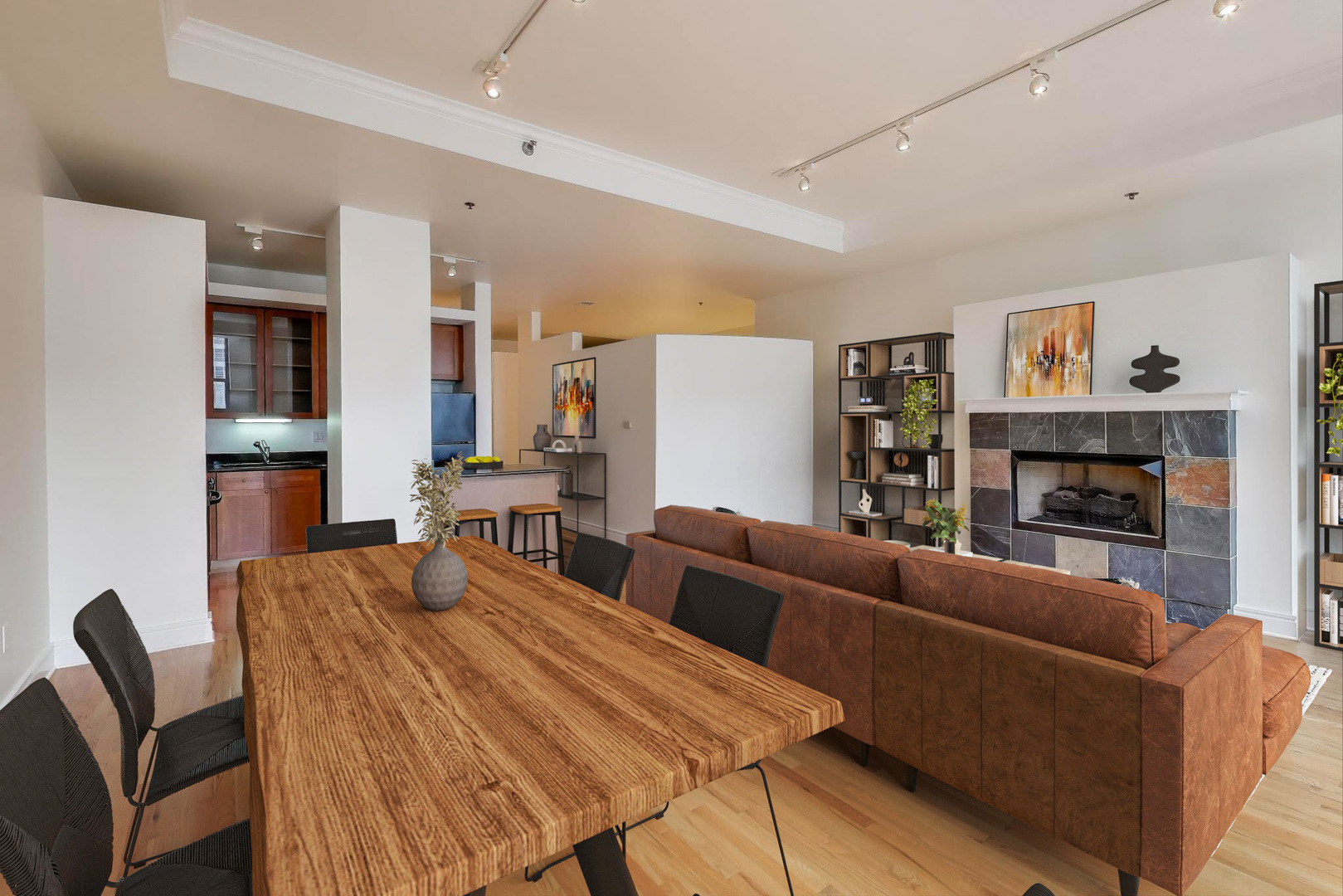 212 W Washington Street 1708