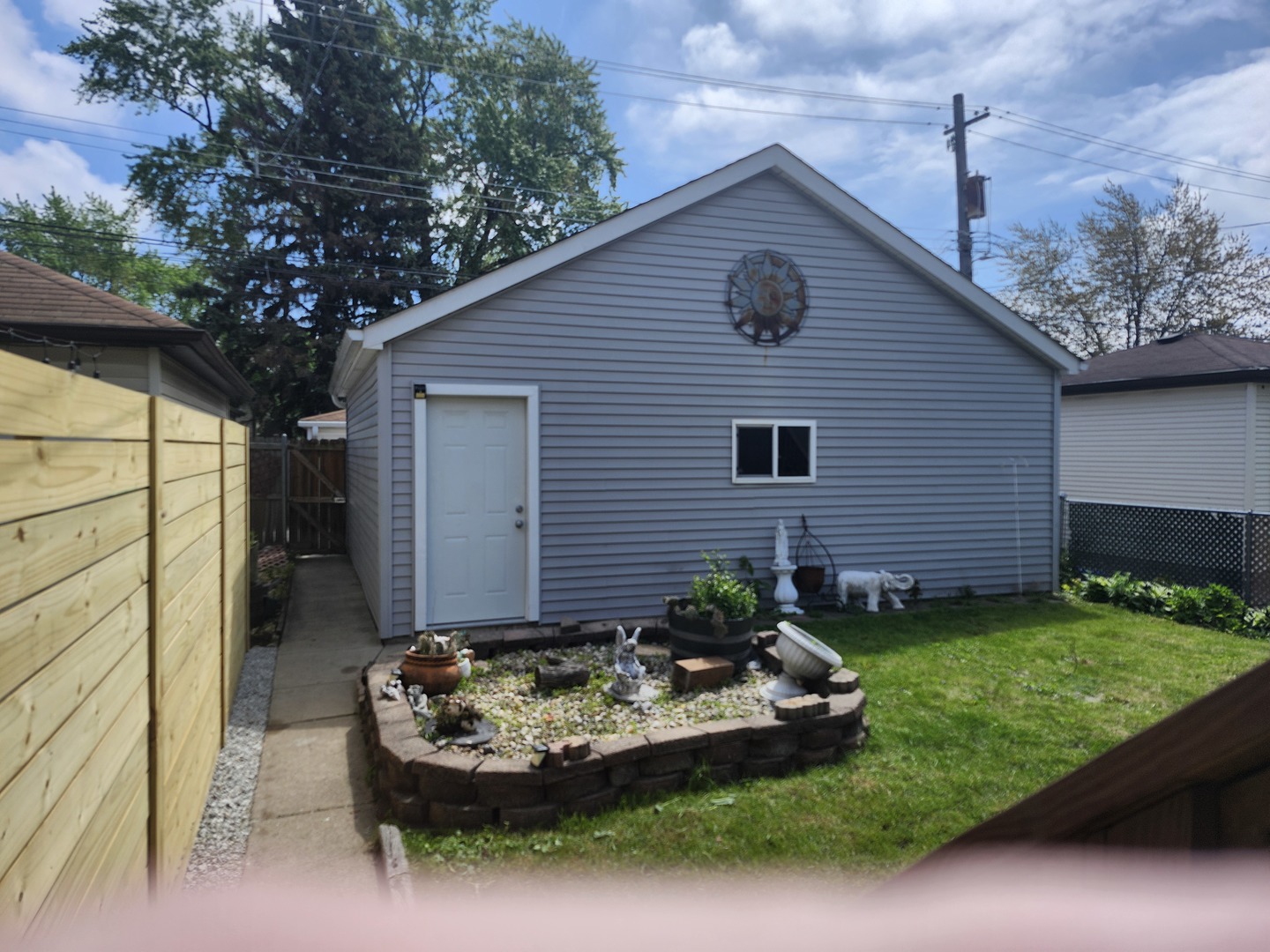 3631 N Oriole Avenue