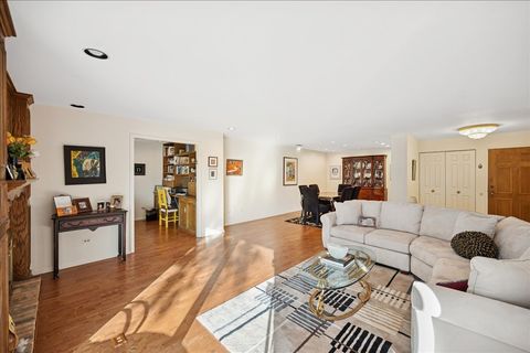 Tiny photo for 1771 MISSION HILLS Road #212, Northbrook, IL 60062 (MLS # 12509765)