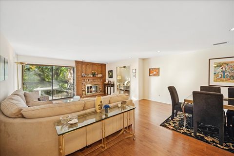 Tiny photo for 1771 MISSION HILLS Road #212, Northbrook, IL 60062 (MLS # 12509765)