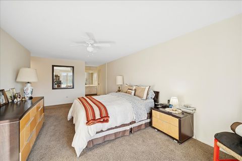 Tiny photo for 1771 MISSION HILLS Road #212, Northbrook, IL 60062 (MLS # 12509765)