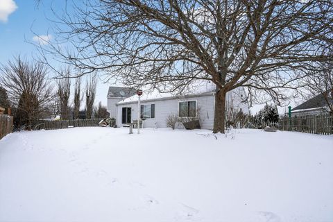 Tiny photo for 2661 Stanton Circle, Lake In The Hills, IL 60156 (MLS # 12589539)