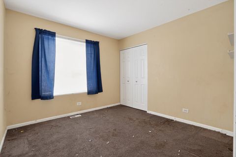 Tiny photo for 2661 Stanton Circle, Lake In The Hills, IL 60156 (MLS # 12589539)