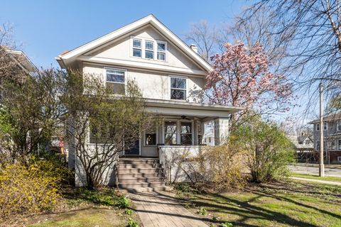 Photo of 732 S Kenilworth Avenue, Oak Park, IL 60304 (MLS # 12640672)
