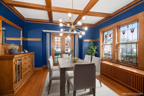 Tiny photo for 732 S Kenilworth Avenue, Oak Park, IL 60304 (MLS # 12640672)