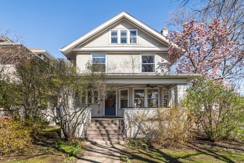 Tiny photo for 732 S Kenilworth Avenue, Oak Park, IL 60304 (MLS # 12640672)