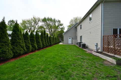 Tiny photo for 1812 Warwick Lane, Schaumburg, IL 60193 (MLS # 12620917)