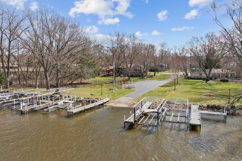 Tiny photo for 9706 Fox Shores Drive, Algonquin, IL 60102 (MLS # 12584763)