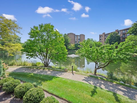 Tiny photo for 701 Lake Hinsdale Drive #410, Willowbrook, IL 60527 (MLS # 12764559)