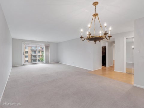 Tiny photo for 701 Lake Hinsdale Drive #410, Willowbrook, IL 60527 (MLS # 12764559)