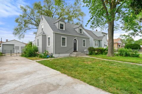 A home in Calumet Park