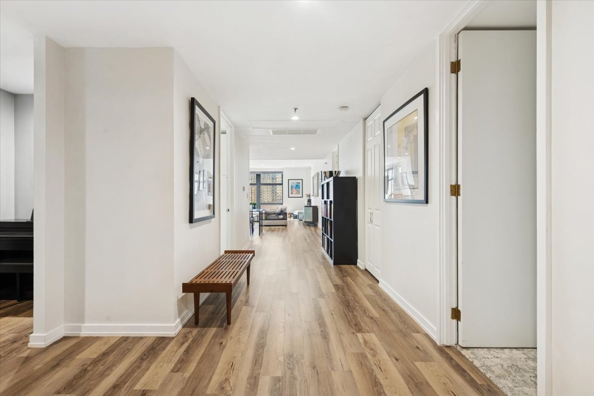 680 N Lake Shore Drive 1307