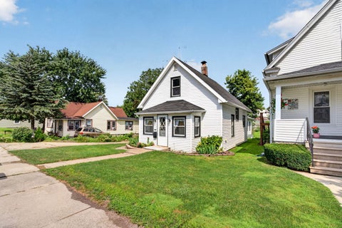 Tiny photo for 1107 Sterling Avenue, Joliet, IL 60432 (MLS # 12749953)