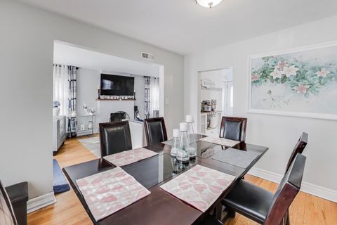 Tiny photo for 150 Country Club Drive, Northlake, IL 60164 (MLS # 12572140)