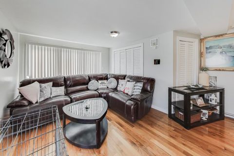 Tiny photo for 150 Country Club Drive, Northlake, IL 60164 (MLS # 12572140)