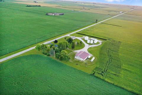 Tiny photo for 947 N 2nd Road, Dana, IL 61321 (MLS # 12454447)