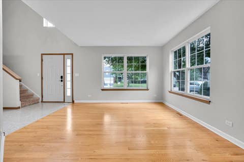 Tiny photo for 542 Waterford Lane, South Elgin, IL 60177 (MLS # 12718217)
