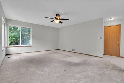 Tiny photo for 542 Waterford Lane, South Elgin, IL 60177 (MLS # 12718217)