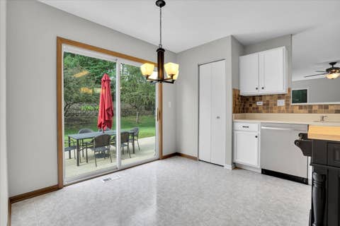 Tiny photo for 542 Waterford Lane, South Elgin, IL 60177 (MLS # 12718217)