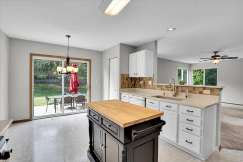 Tiny photo for 542 Waterford Lane, South Elgin, IL 60177 (MLS # 12718217)