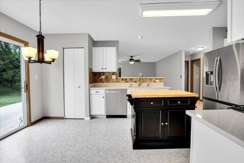 Tiny photo for 542 Waterford Lane, South Elgin, IL 60177 (MLS # 12718217)
