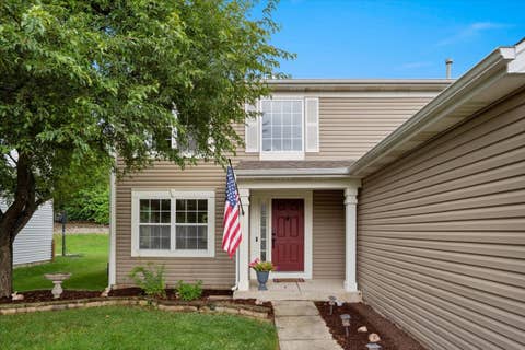 Tiny photo for 542 Waterford Lane, South Elgin, IL 60177 (MLS # 12718217)
