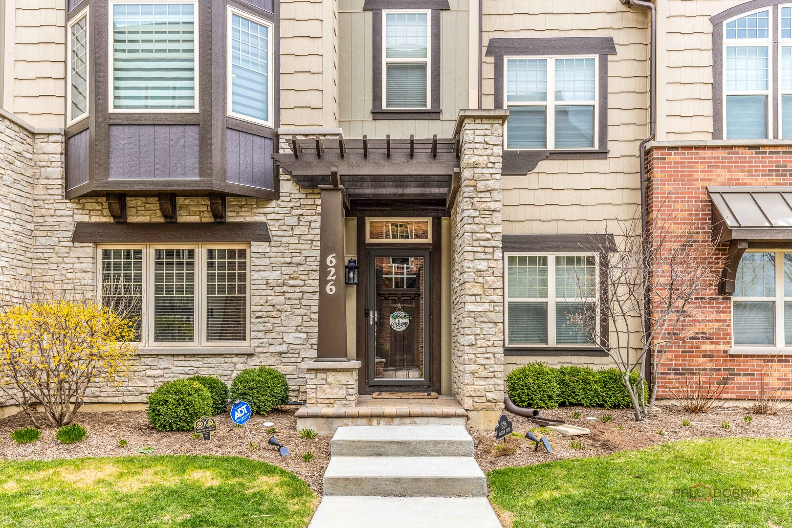 626 Parkside Court
