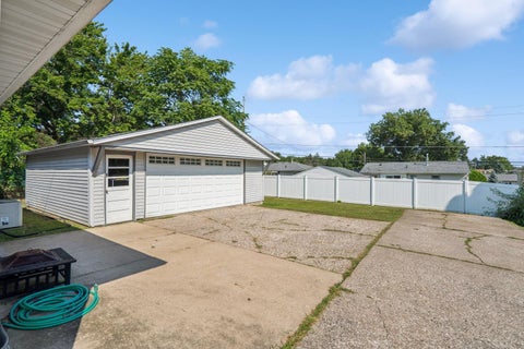 Tiny photo for 3236 W Dover Court, Davenport, IA 52804 (MLS # 12741788)
