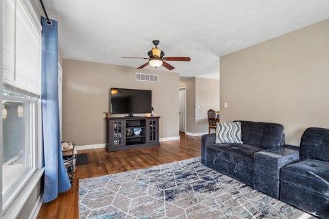 Tiny photo for 3236 W Dover Court, Davenport, IA 52804 (MLS # 12741788)