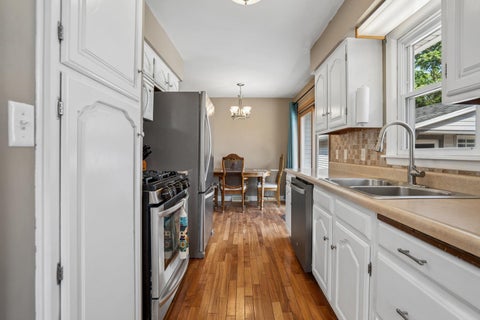 Tiny photo for 3236 W Dover Court, Davenport, IA 52804 (MLS # 12741788)