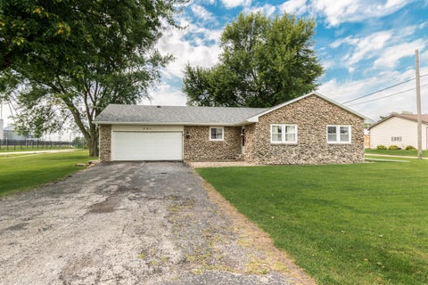 Tiny photo for 201 W Elk Street, Odell, IL 60460 (MLS # 12747282)