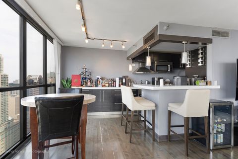 Tiny photo for 10 E Ontario Street #4806, Chicago, IL 60611 (MLS # 12594868)