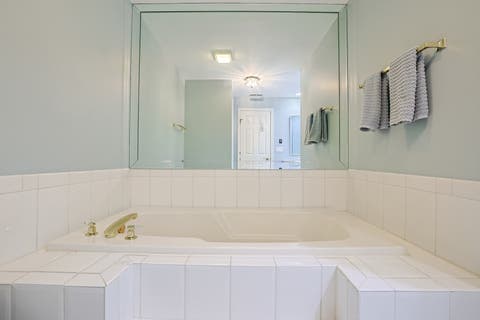 Tiny photo for 170 Manchester Drive #305, Buffalo Grove, IL 60089 (MLS # 12698789)